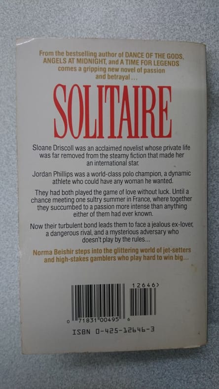 Solitaire - Livre Rare Book