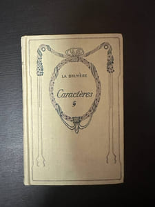 Caractères