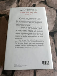 Allons voir plus loin veux-tu