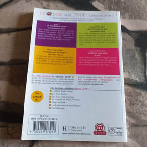 Le Bibliobus CP/CE1 : Les Trois Petits Cochons ; Comment le chien devînt l'ami du chat ; Ca mange quoi un dragon? ; Guillaume superpoète: Cycle 2 CP/CE1 Les trois petits cochons (Livre de l'eleve)