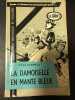 La damoiselle en mante bleue. 