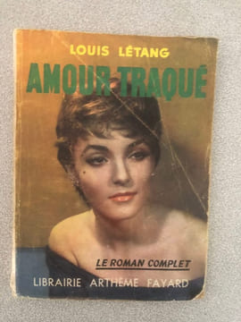 Amour traqué. undefined
