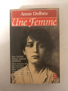 Une femme