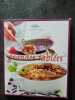Livre recettes petits plats pour grande tablees. 