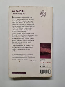 Crépuscule ville. Pille Lolita
