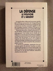 La Défense le pouvoir et l'argent