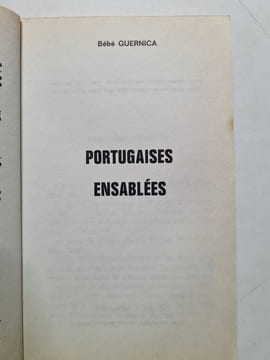 Portugaises ensablees - 1975. Bébé GUERNICA