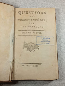 QUESTIONS sur l'ENCYCLOPÉDIE par des Amateurs - VOLTAIRE (9 volumes). undefined