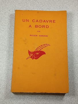 Un cadavre à bord. Roger Simons