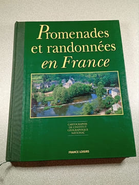 Promenades et randonnées en France. undefined