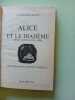 Alice et le diad&egrave;me. Quine Caroline
