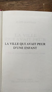 La ville qui avait peur d'une enfant. undefined