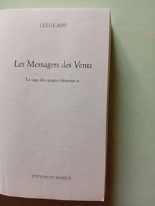 Les Messagers des vents (La Saga des quatre éléments Tome 1)
