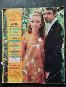 Un homme et deux femmes