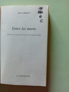 Entre les Morts