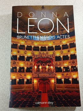 Brunetti en trois actes. Donna Leon