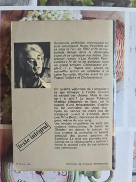Les amours singulières. ROGER PEYREFITTE
