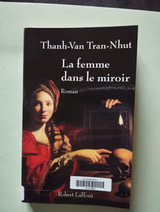 La femme dans le miroir