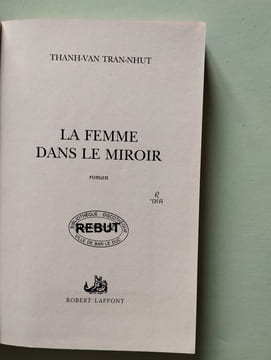 La femme dans le miroir. Thanh-Van Tran-Nhut