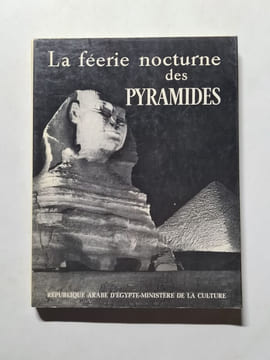 La féerie nocturne des Pyramides. undefined