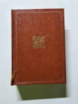 Sélection du livre fort saganne. undefined