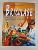 Les enfants aiment le bricolage. 