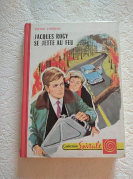 Jacques Rogy se jette au feu. PIERRE LAMBLIN