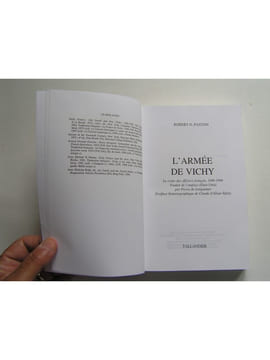 L'Armée de Vichy. Le corps des officiers français. 1940 - 1944. Robert O. Paxton
