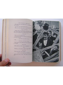 Une pièce rose, deux pièces noires. Jean Anouilh