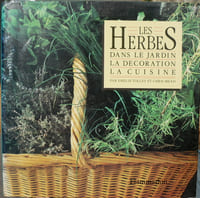 Les herbes dans le jardin, la décoration, la cuisine.