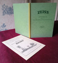 Appareils pour la microphotographie , Carl Zeiss Jena 1926 (Imprimé Mikro 401) + plaquette Mikro 414 , Photographie , Optique , Collection appareils anciens
