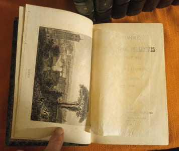 Histoire des Républiques Italiennes du Moyen-Age par J. C. L. de Sismondi en 10 tomes , Nouvelle édition , Furne et Cie , Treuttel et Wurtz 1840 , Illustrations hors texte de Tony Johannot , sur chaque volume Ex-libris de William Henry Waddington , Homme d'Etat, diplomate et archéologue français, président du Conseil du 4 février au 28 décembre 1879.