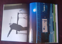 Dominique Gonzalez-Foerster, Pierre Huyghe, Philippe Parreno. Catalogue d'exposition 30 octobre 1998-10 janvier 1999, Musée d'art moderne de la Ville de Paris. 