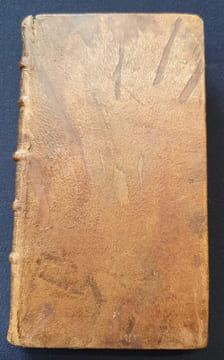 L'apothéose du dictionnaire de l'académie et son expulsion de la region celeste . Ouvrage contenant cinquante Remarques critiques sur ce Dictionnaire ...