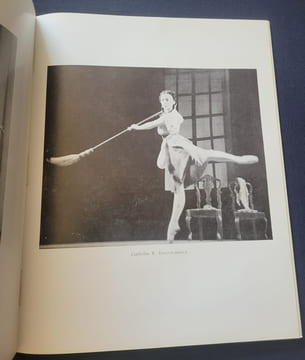 Les ballets du grand théatre de Moscou ( Bolchoi). undefined
