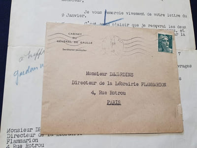 2 lettres tapuscrites signées de Claude Mauriac 
