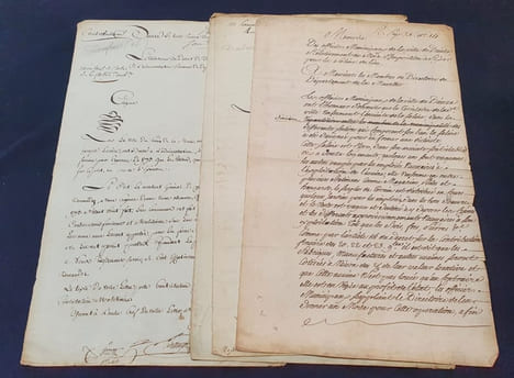 4 documents manuscrits concernant les salines de Dieuze en 1791. undefined