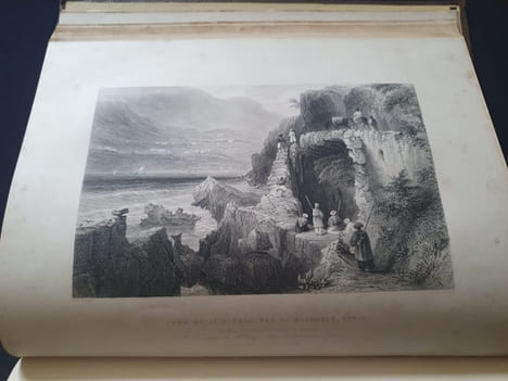 Voyage en Syrie et dans l'Asie Mineure. Illustré par cent-vingt magnifiques gravures sur acier d'après les dessins pris sur les lieux par W. H. ...