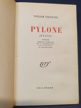 Pylone  - Cartonnage Prassinos. William Faulkner