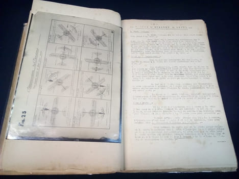 Cours Pratique de Navigation Aérienne à l'usage des élèves Observateurs et Mitrailleurs en Avion - Mars 1927 . undefined