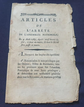 Abolition des privilèges du 4 Aout 1789 - Articles de l'arrété de l'Assemblée Nationale du 4 Aout 1789 depuis neuf heures du soir à deux heures du ...