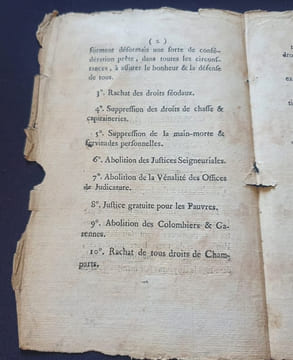 Abolition des privilèges du 4 Aout 1789 - Articles de l'arrété de l'Assemblée Nationale du 4 Aout 1789 depuis neuf heures du soir à deux heures du ...