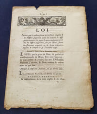 Loi portant que le remboursement de la dette exigible & des offices supprimés ayant été ordonné en Assignats-monnaie , les gages & autres émoluments arriérés des offices supprimés dus par l'état seront incessament acquittés en la forme ordinaire jusques & compris le 31 Décembre 1790