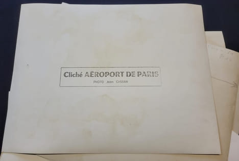 Ensemble de 15 photographies de l'aéroport d'Orly prises en 1969 et 1970 par les photographes J.J. Moreau et Jean Cassan. undefined