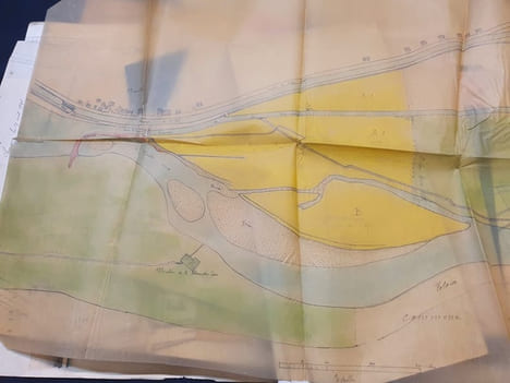 Ensemble de 25 plans anciens ( 1880/1950) de la Blanchisserie Teintuerie de Thaon les Vosges . undefined