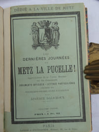 [BÉNARD (Abbé Charles)] : Alsace Lorraine. Devoir de la France. Paris, Typographie Georges Chamerot, 1873. 82pp. [dont faux-titre et titre]-(1) f. blanc (sans la couverture ; gardes de mauvaise qualité). « Bible » de la Revanche, qui devra être aussi prompte que possible, (…) question d’honneur (chapitre I), de justice (chap. II),  de vie et d’existence (ch. III), tel est le plan de cet ouvrage. Il faut libérer au plus vite les deux provinces « aujourd’hui au pouvoir des hordes apostates du Nord » (p.14) ; la guerre future, menée au nom du « Cœur de Jésus et celui de Marie »,  rendra à la France « son épée brisée par les fils de Luther et de Voltaire » (p.35). Voila pour l’honneur. La justice : « le traité de paix de Versailles, de Bordeaux, de Francfort, si humiliant (…) peut-il être autre chose qu’une trêve à courte échéance ? », traité si « contraire au droit historique et monarchique de la France ». Et, de toute façon, «  une guerre est injuste, non pour la puissance qui la déclare, mais pour celle qui la rend nécessaire » (p.40-42). Enfin, Question de vie et d’existence, « si le parti de l’ordre ne se hâte pas de délivrer les Alsaciens-Lorrains, ils se jetteront tête baissée dans la Révolution : ils seront gambettistes, parce que le dictateur représente la guerre à outrance et l’espoir de la délivrance » (p.55)… Et pour finir en beauté : « A bas la Prusse ! Périsse à jamais le gouvernement hypocrite, impie, agresseur, despotique, persécuteur, de Berlin » (p.82). 