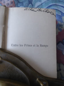 : Entre les Frises et la Rampe. Petites Etudes de la Vie Théâtrale.