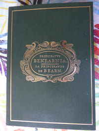 Principatus Benearnia. La Principauté de Béarn. Pau, Société Nouvelle D’Editions et de Diffusion - S.N.E.R.D., 1980.