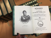 Mémoires complets et authentiques de Laure Junot duchesse d'Abrantès. Souvenirs historiques sur Napoléon, la Révolution, le Directoire, le Consulat, L'Empire, la Restauration, la Révolution de 1830 et les premières années du règne de Louis-Philippe.