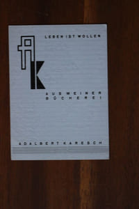  Ex-libris.